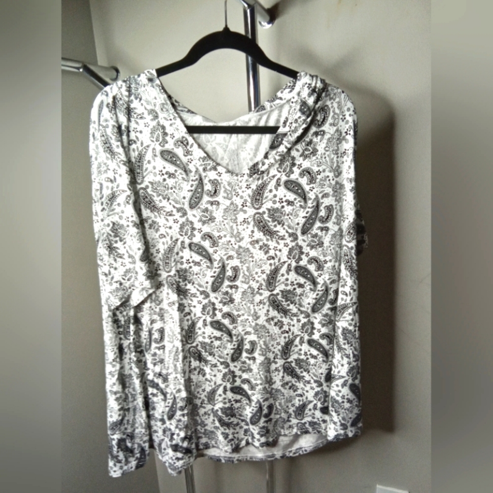 Long sleeve top